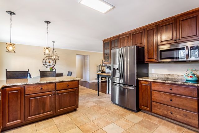 581 Roberts Ridge Road, Ellijay, GA 30540