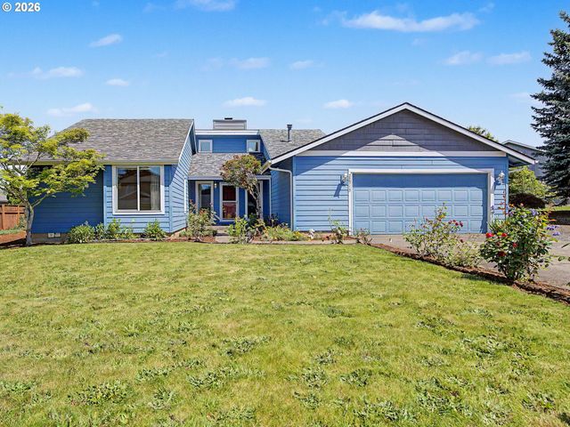 22713 Se NAOMI Dr, Damascus, OR 97089