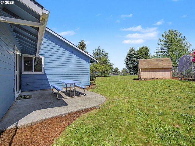 22713 Se NAOMI Dr, Damascus, OR 97089