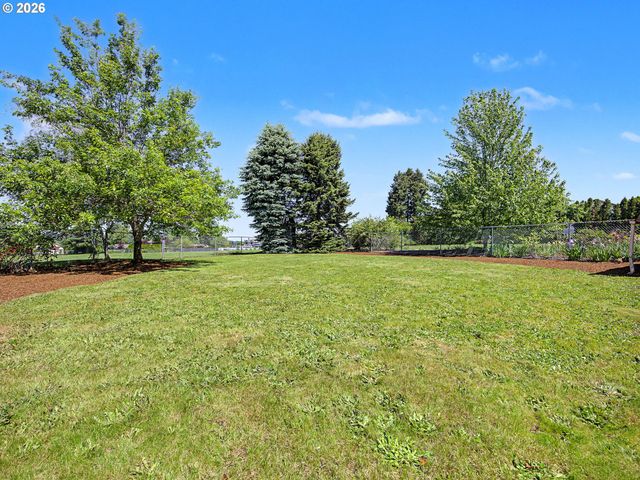 22713 Se NAOMI Dr, Damascus, OR 97089