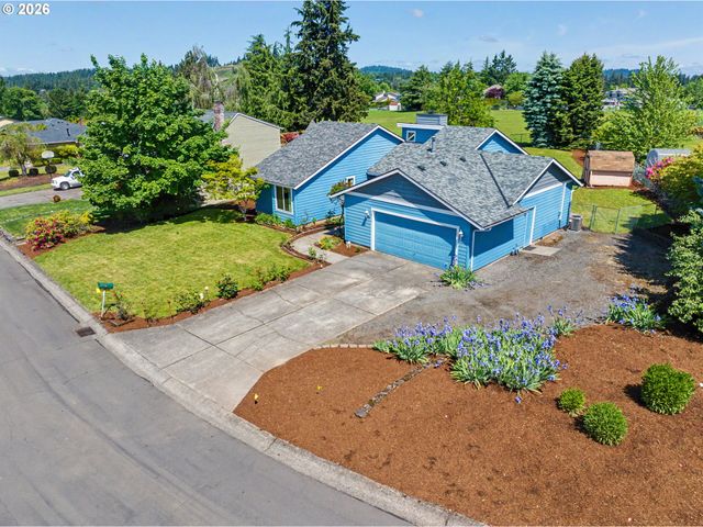 22713 Se NAOMI Dr, Damascus, OR 97089