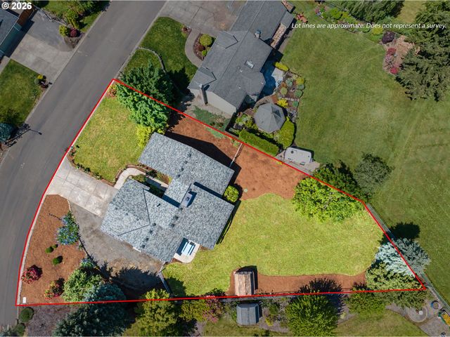 22713 Se NAOMI Dr, Damascus, OR 97089