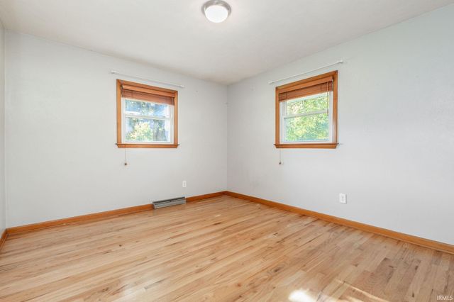 23559-1 County Road 16, Elkhart, IN 46516