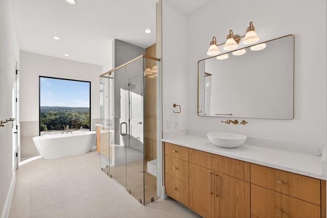 400 Emerald WAY, Horseshoe Bay, TX 78657