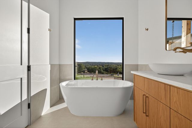 400 Emerald WAY, Horseshoe Bay, TX 78657