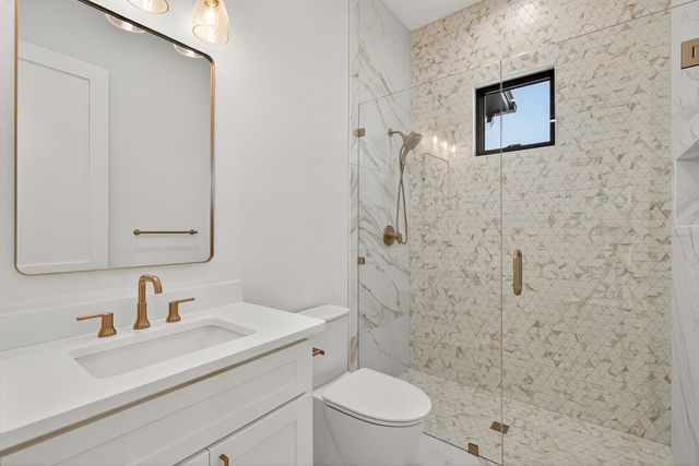 400 Emerald WAY, Horseshoe Bay, TX 78657