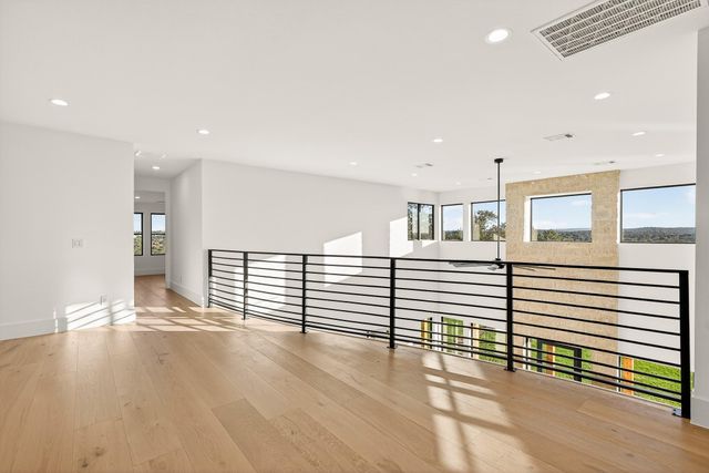 400 Emerald WAY, Horseshoe Bay, TX 78657