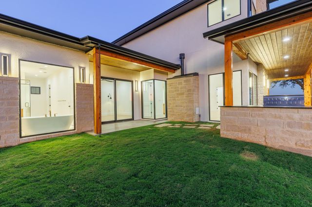 400 Emerald WAY, Horseshoe Bay, TX 78657