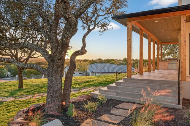 400 Emerald WAY, Horseshoe Bay, TX 78657