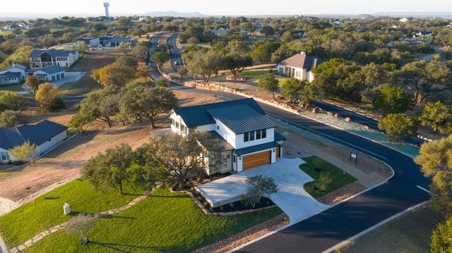 400 Emerald WAY, Horseshoe Bay, TX 78657