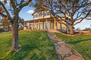 400 Emerald WAY, Horseshoe Bay, TX 78657