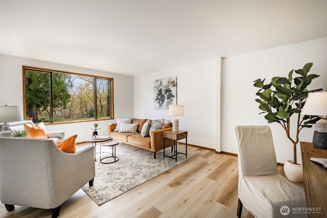 215 E Front Street, Lynden, WA 98264