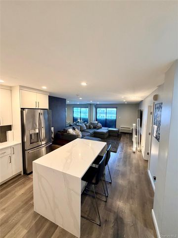 360 Shore Road 9B, Long Beach, NY 11561