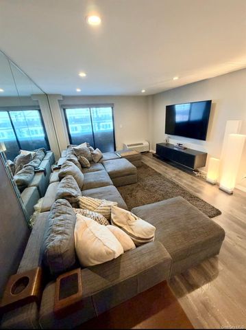 360 Shore Road 9B, Long Beach, NY 11561