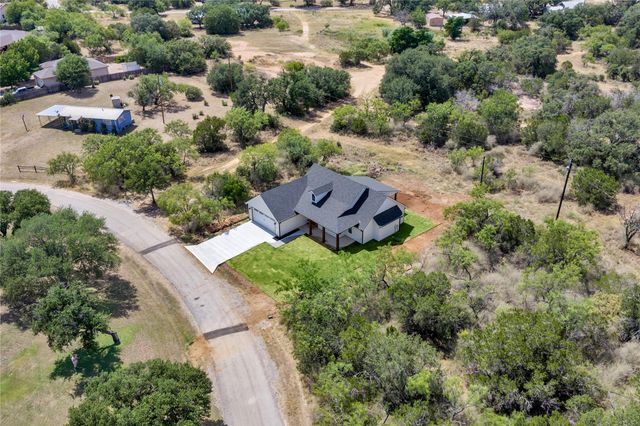 1175 Moose TRL, Kingsland, TX 78639
