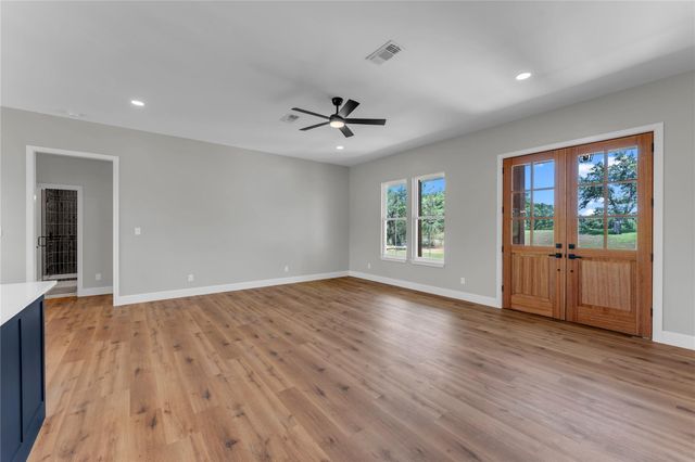 1175 Moose TRL, Kingsland, TX 78639