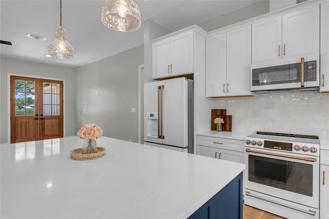 1175 Moose TRL, Kingsland, TX 78639