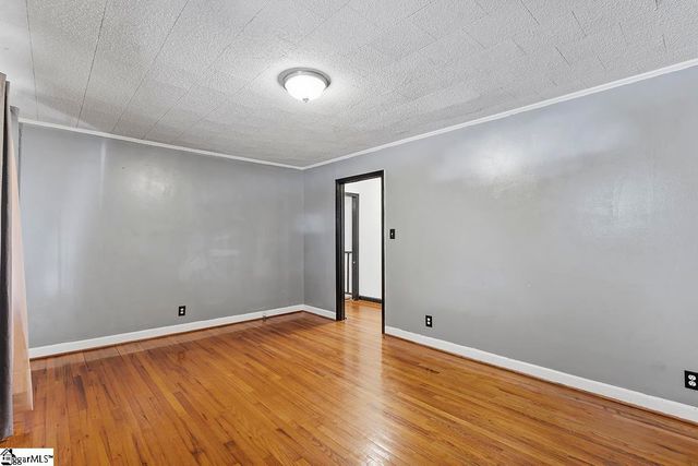 437 Sugar Creek Road, Laurens, SC 29360