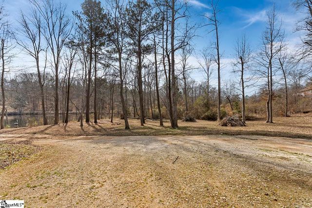 437 Sugar Creek Road, Laurens, SC 29360