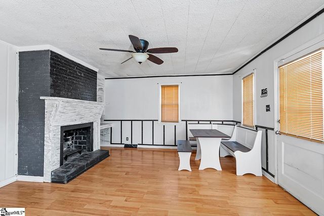 437 Sugar Creek Road, Laurens, SC 29360