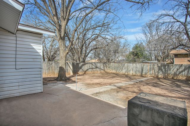 2528 71st Street, Lubbock, TX 79413
