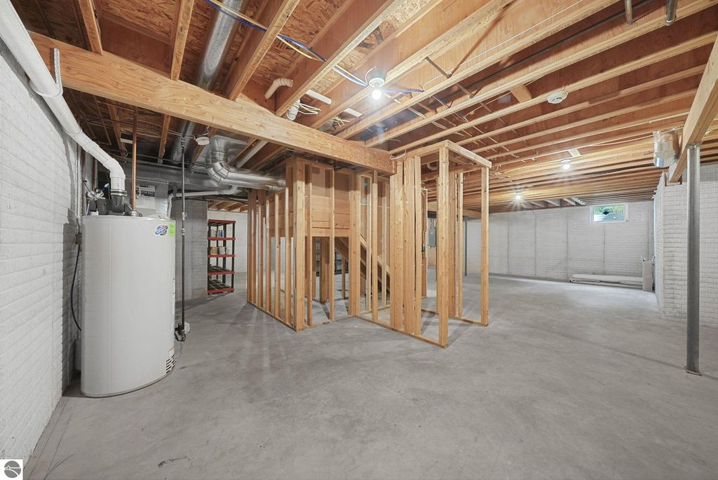 Image 63 of property listing at 9546 Eastridge Drive, Traverse City, MI 49686