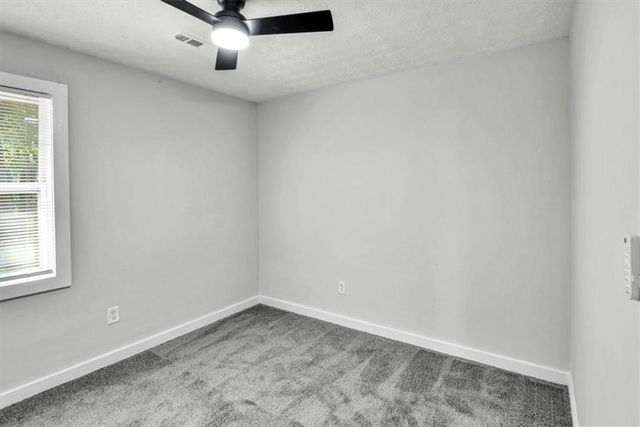 8438 N Pond Drive, Riverdale, GA 30274