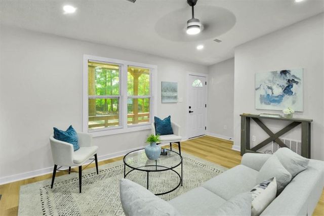 8438 N Pond Drive, Riverdale, GA 30274