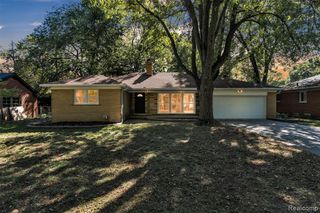 18755 Cambridge Boulevard, Lathrup Village, MI 48076