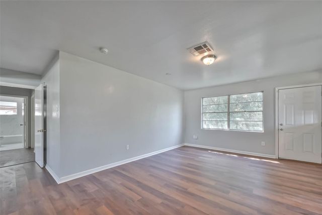 3918 Tavenor Lane, Houston, TX 77047