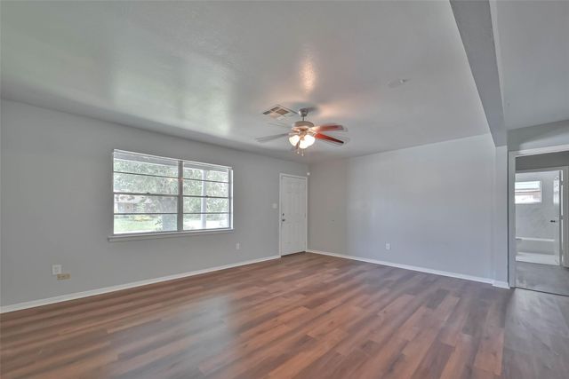 3918 Tavenor Lane, Houston, TX 77047