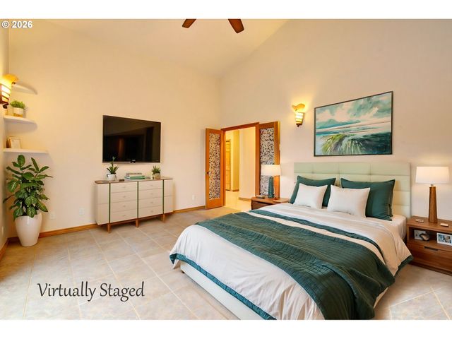 498 BRYANT HILL Rd, Woodland, WA 98674