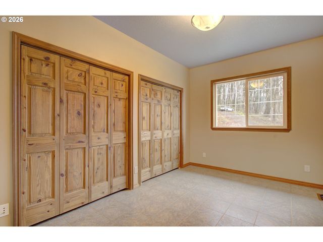 498 BRYANT HILL Rd, Woodland, WA 98674