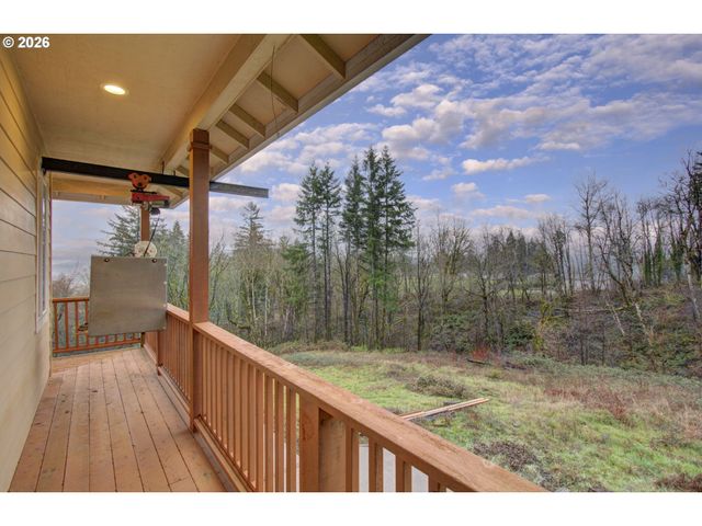 498 BRYANT HILL Rd, Woodland, WA 98674
