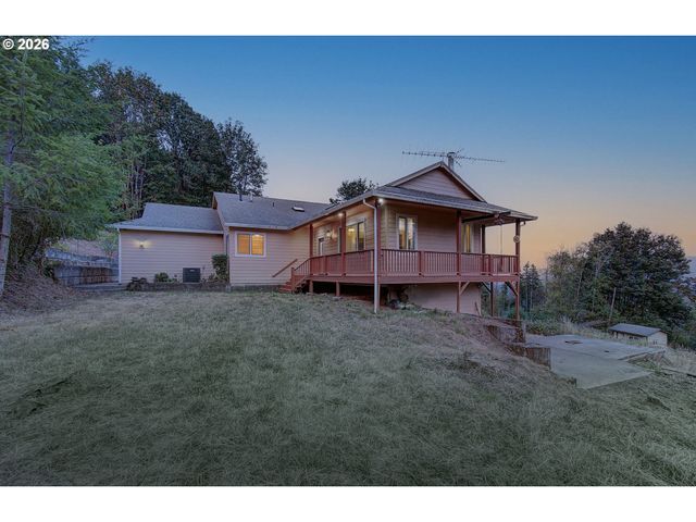 498 BRYANT HILL Rd, Woodland, WA 98674