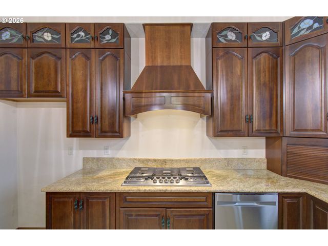 498 BRYANT HILL Rd, Woodland, WA 98674