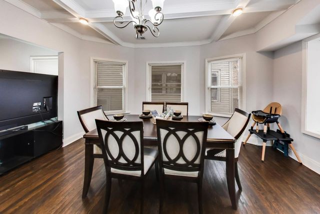 28 N Lockwood Avenue, Chicago, IL 60644