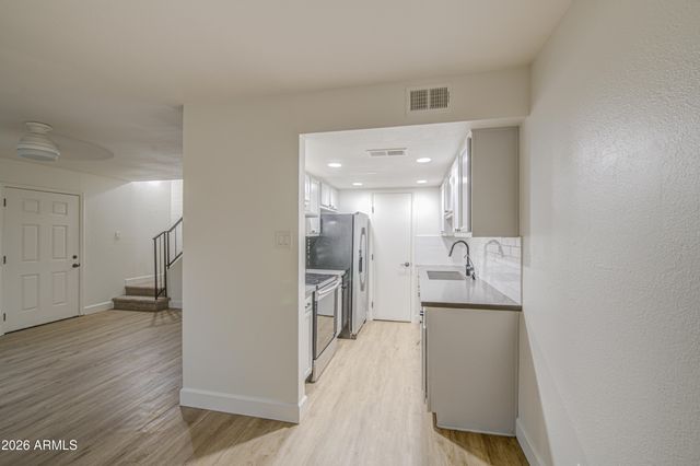 4103 W WONDERVIEW Road, Phoenix, AZ 85019