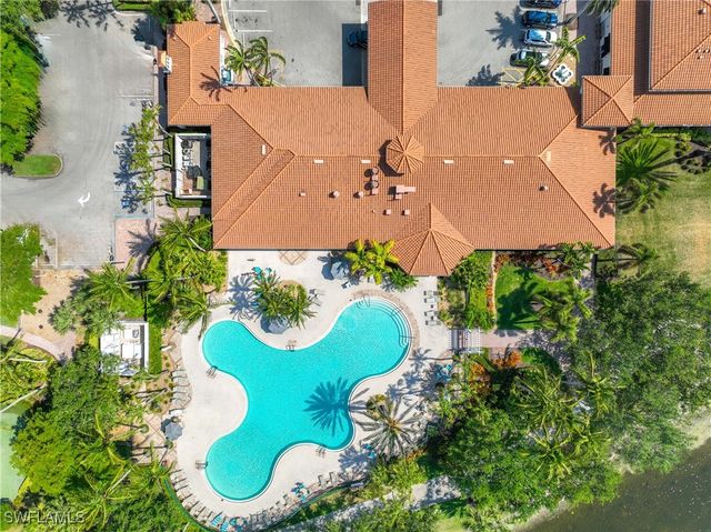 5306 Guadeloupe WAY, Naples, FL 34119