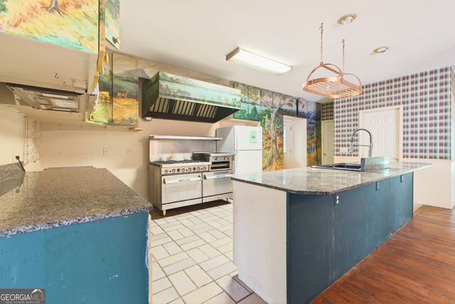 290 Bear Cave Trail, Lakemont, GA 30552