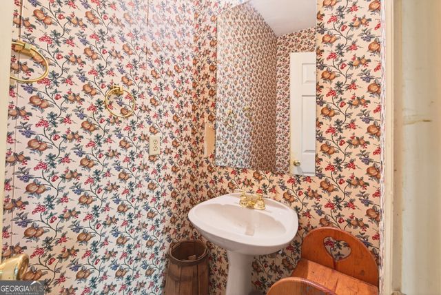 290 Bear Cave Trail, Lakemont, GA 30552