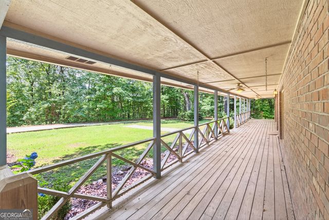 290 Bear Cave Trail, Lakemont, GA 30552