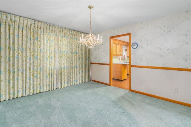 28 Wisteria Drive, Coventry, RI 02816