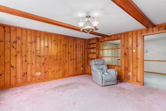 28 Wisteria Drive, Coventry, RI 02816