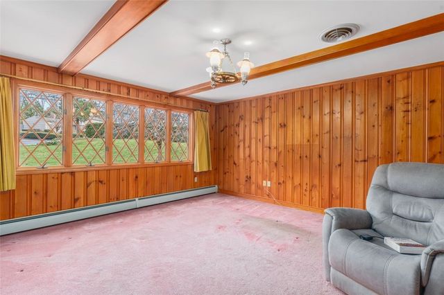 28 Wisteria Drive, Coventry, RI 02816