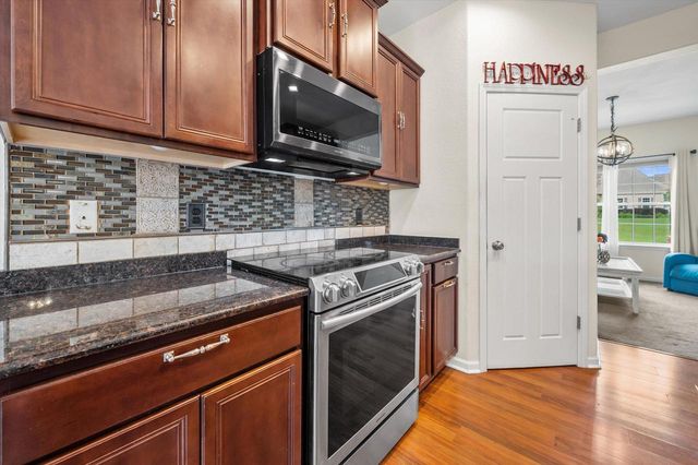 W141N10538 Wooded Hills DRIVE, Germantown, WI 53022