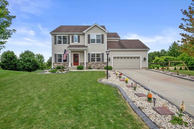 W141N10538 Wooded Hills DRIVE, Germantown, WI 53022