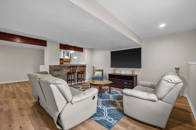 W141N10538 Wooded Hills DRIVE, Germantown, WI 53022