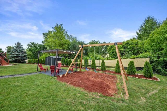 W141N10538 Wooded Hills DRIVE, Germantown, WI 53022