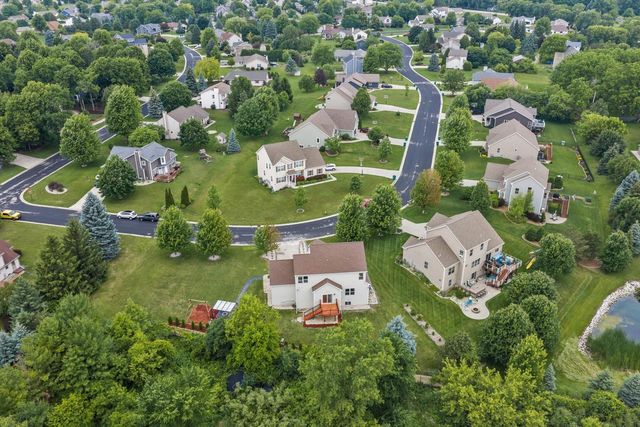 W141N10538 Wooded Hills DRIVE, Germantown, WI 53022